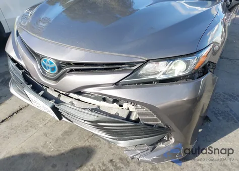2018 Toyota Camry Hybrid Le z USA, uszkodzony, nr VIN 4T1B31HK3JU003346